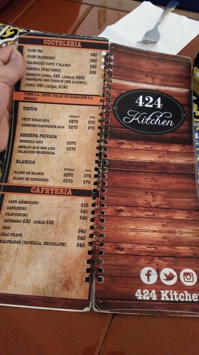424 Kitchen Menu Photo 2