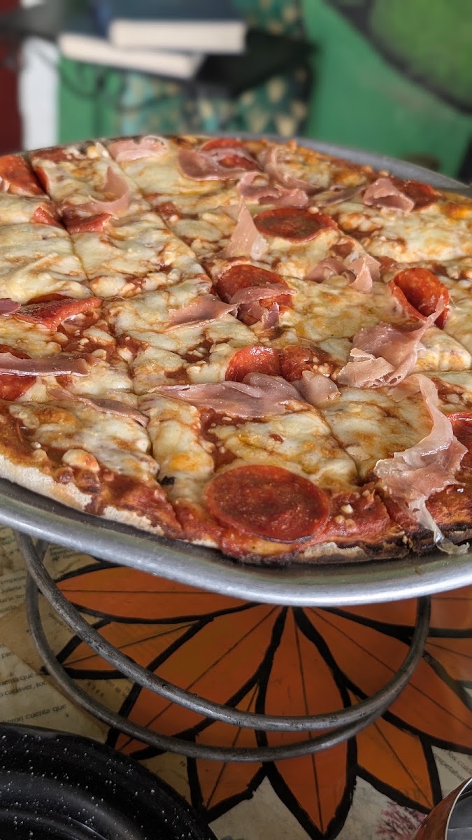 Amorevino Pasta Y Pizza A La Leña Photo 3