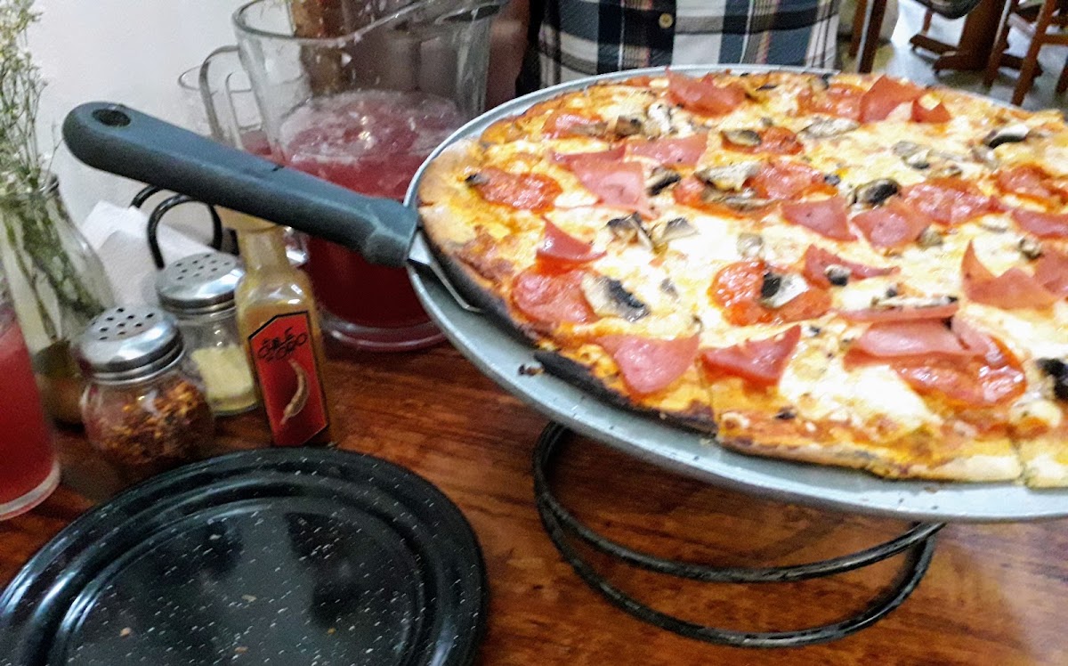 Amorevino Pasta Y Pizza A La Leña Photo 8