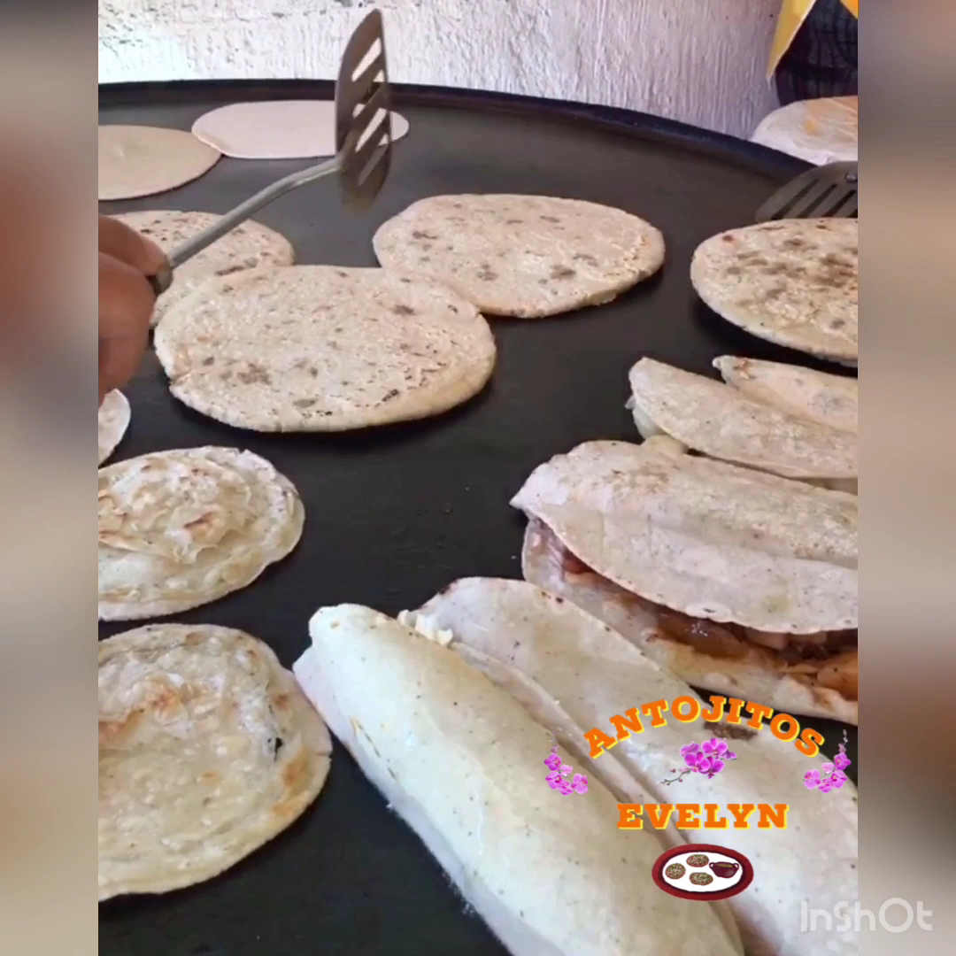 Antojitos Evelyn Photo 2