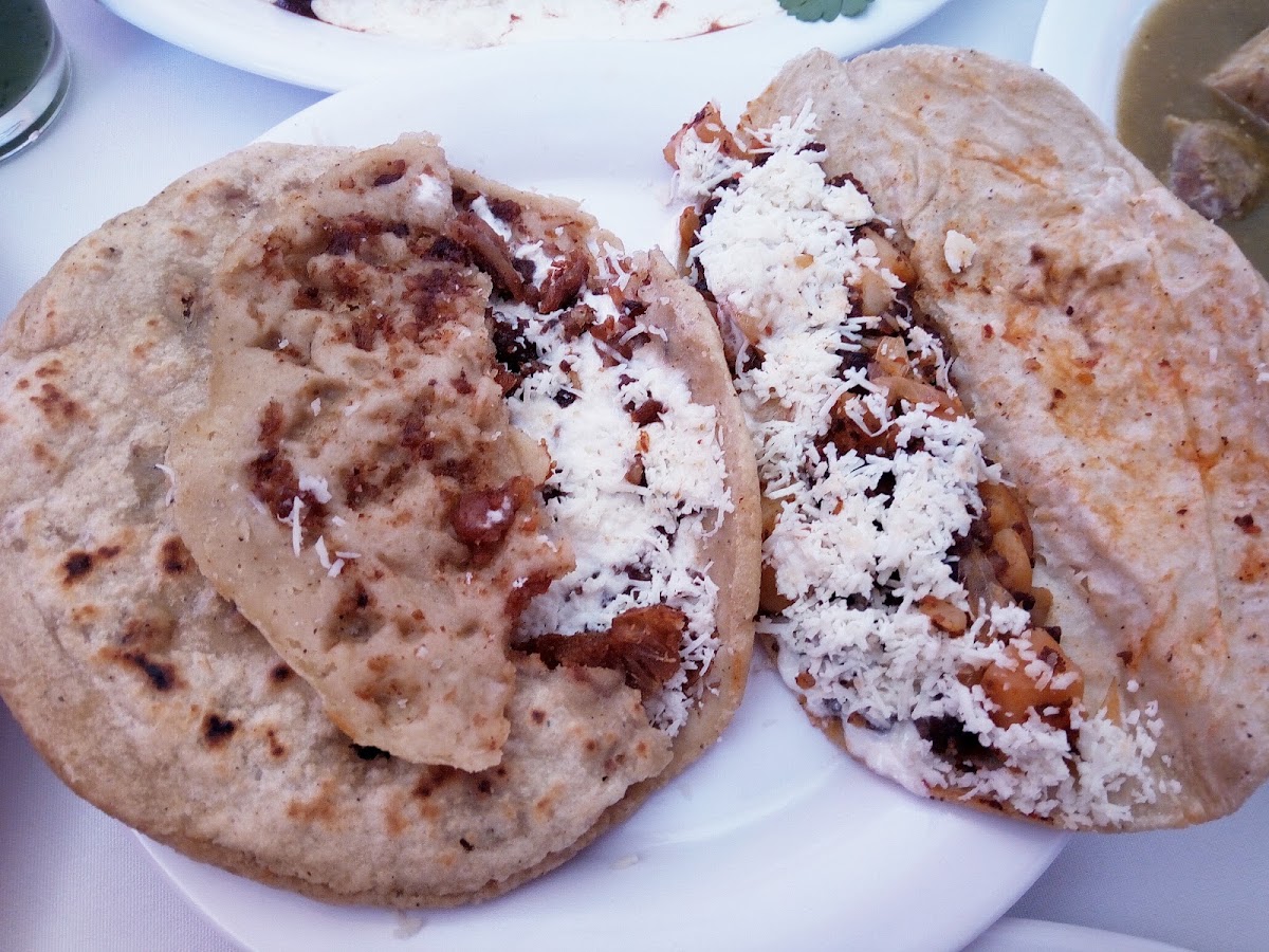 Antojitos Evelyn Photo 6