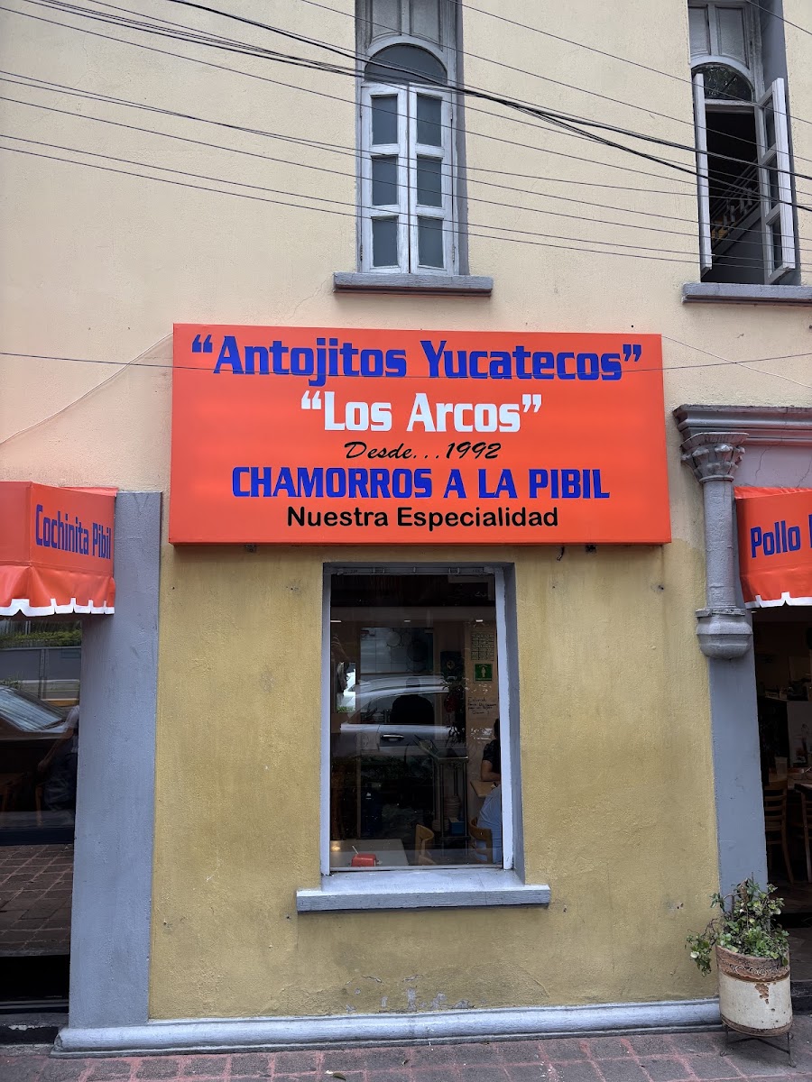 Antojitos Yucatecos Los Arcos