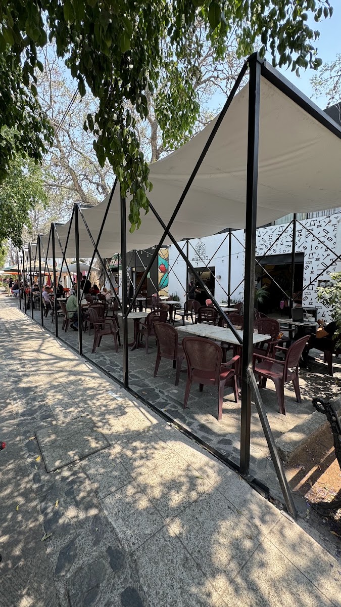 Aqueduct Cafe