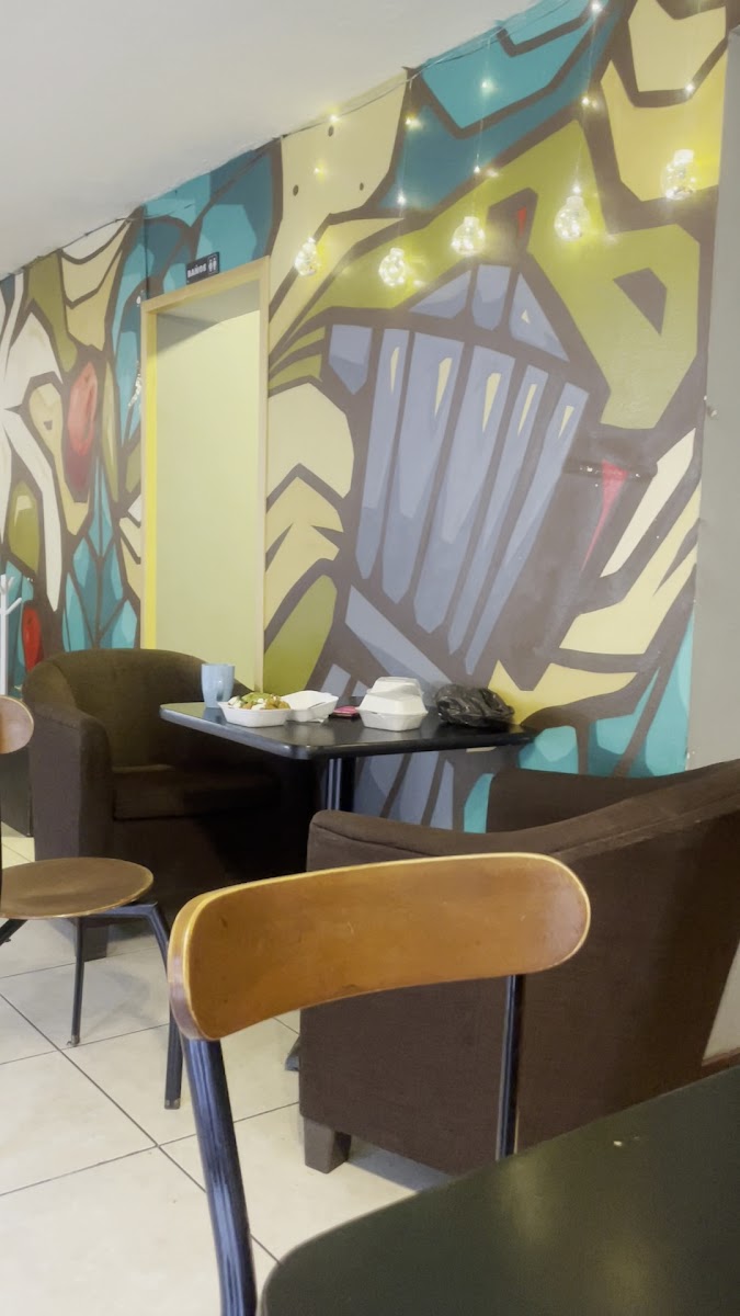 Aqueduct Cafe Photo 2