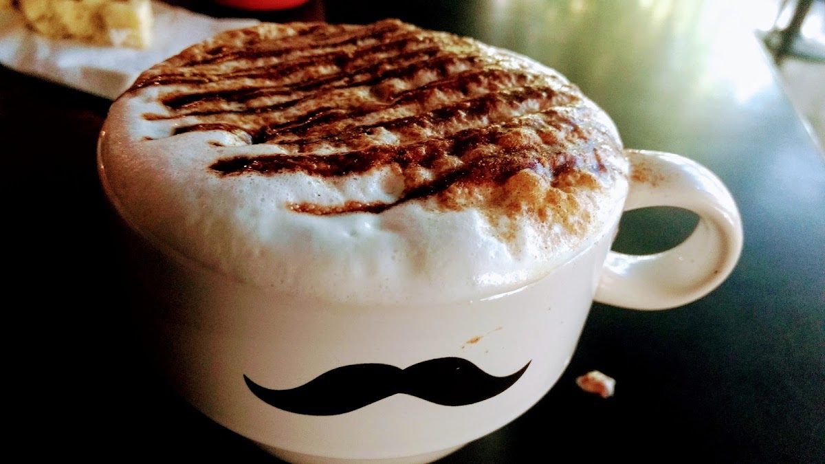 Artesanal Cafe Photo 7