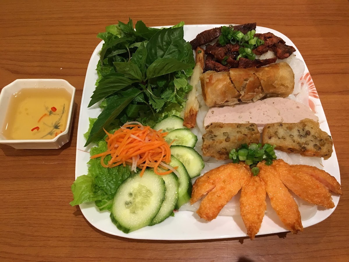 Banh Cuon Thang Long Photo 3