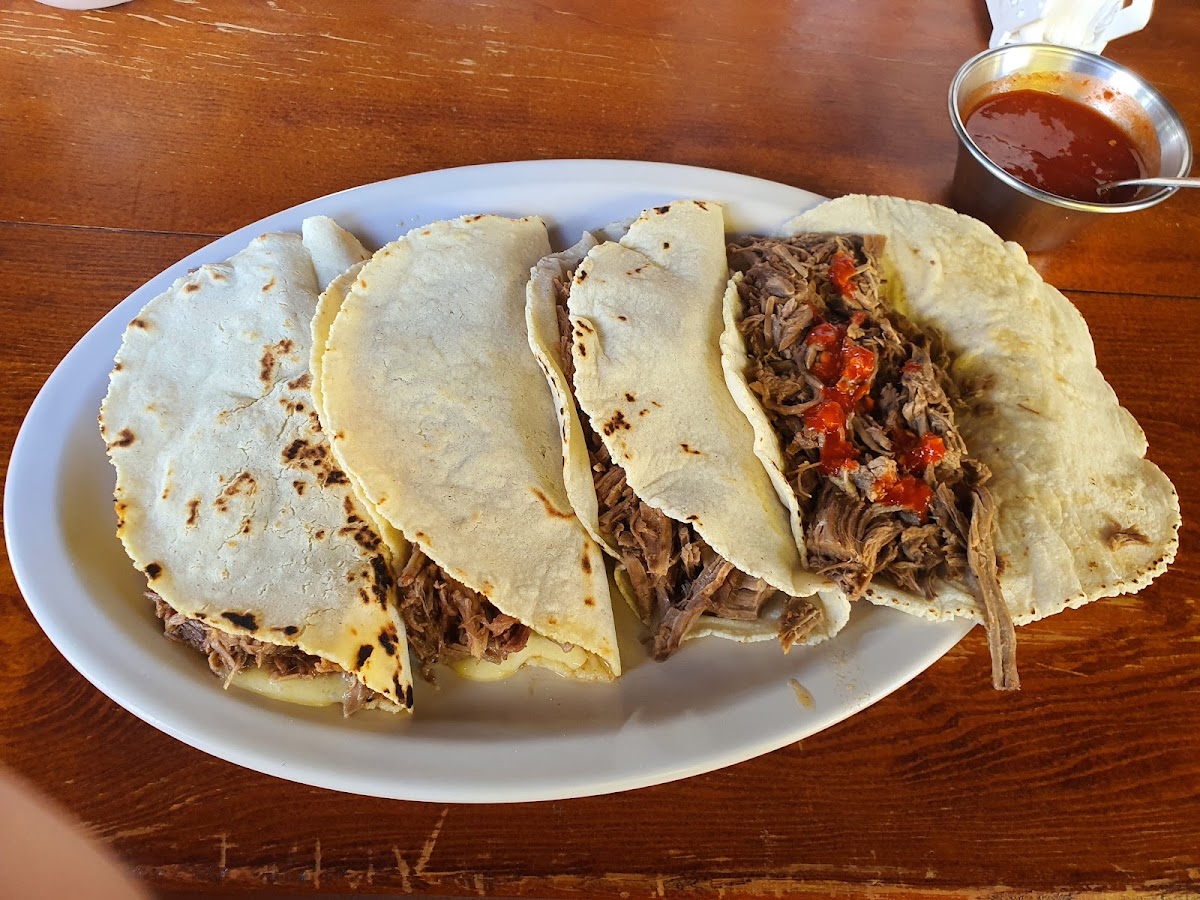 Birriería La Escondida De Don Álvaro Lugo Photo 8