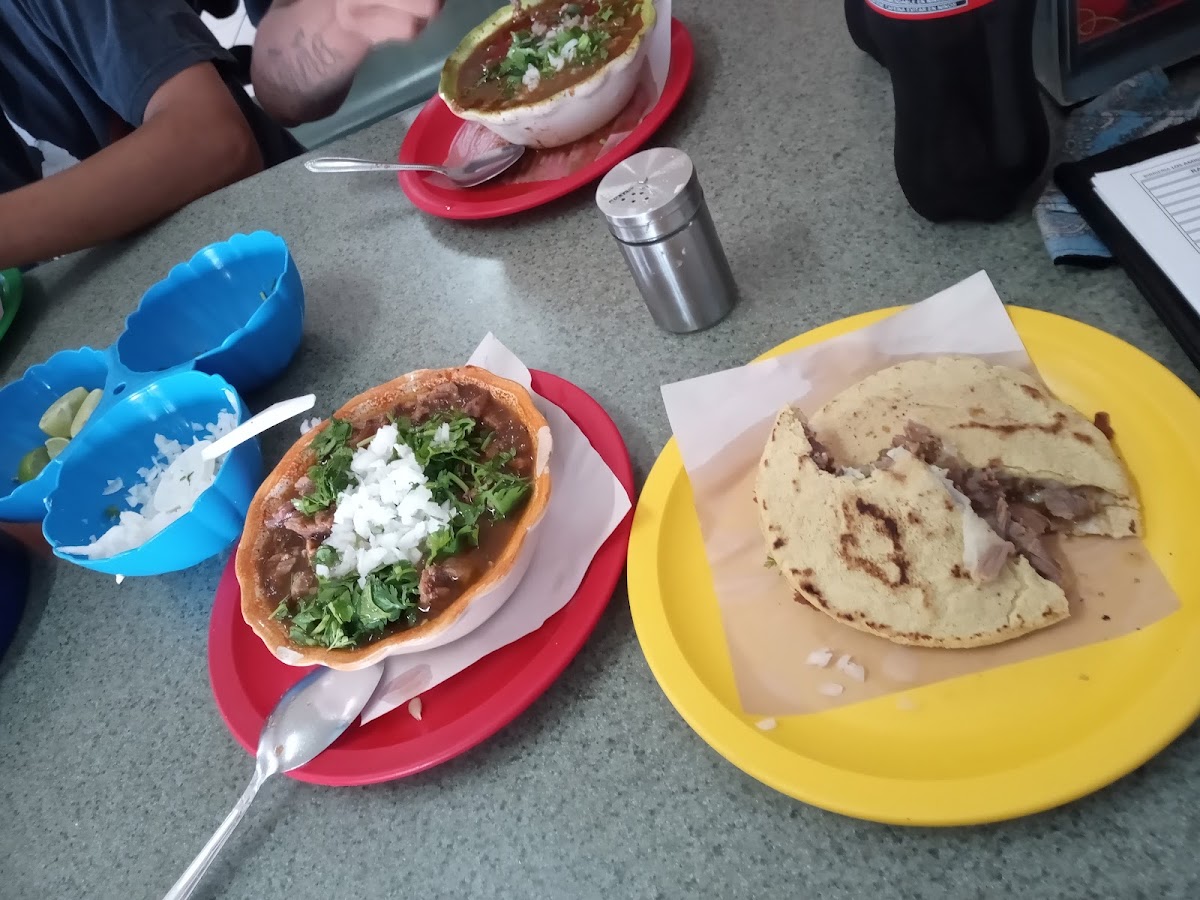 Birrieria Los Amigos De Jalisco - Prohogar Photo 9