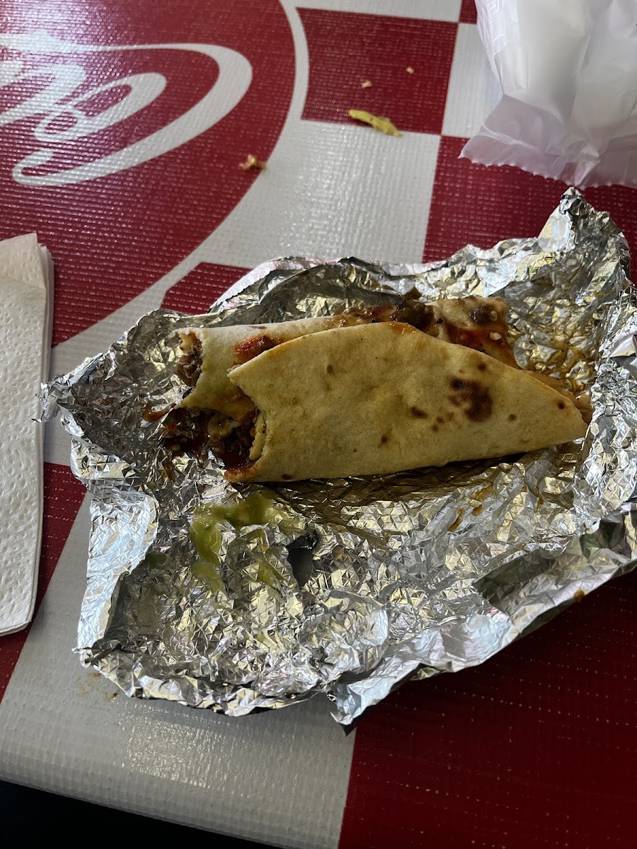 Burritos Los Metiches Photo 4