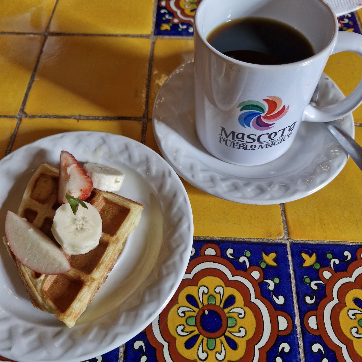 Cafe Napoles Photo 3