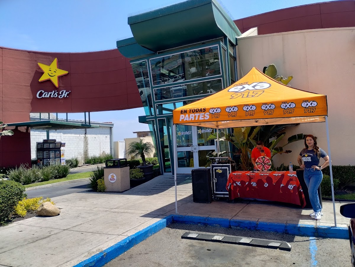 Carl's Jr.