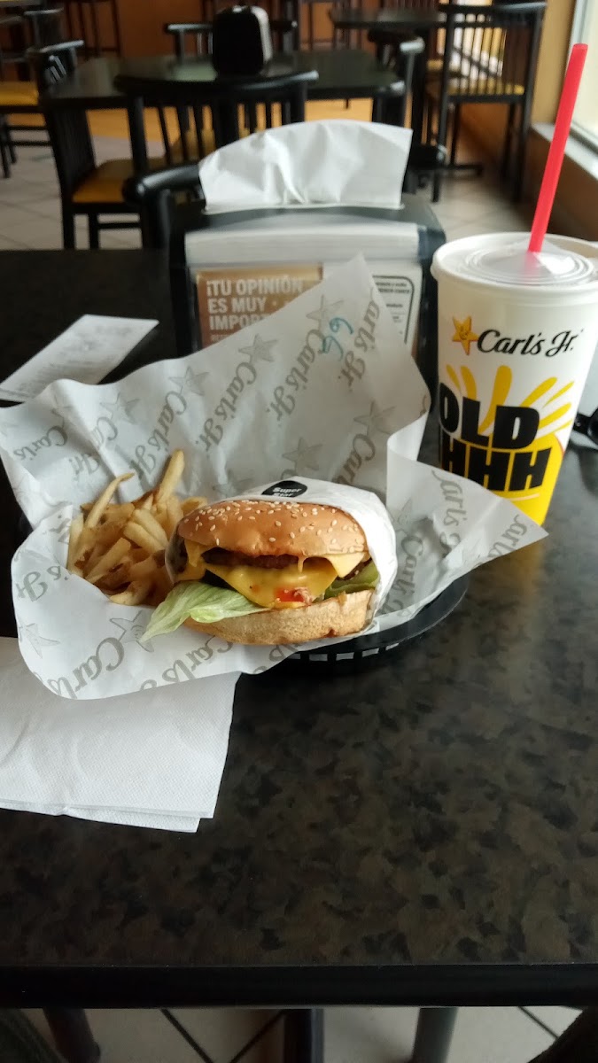 Carl's Jr. Photo 10