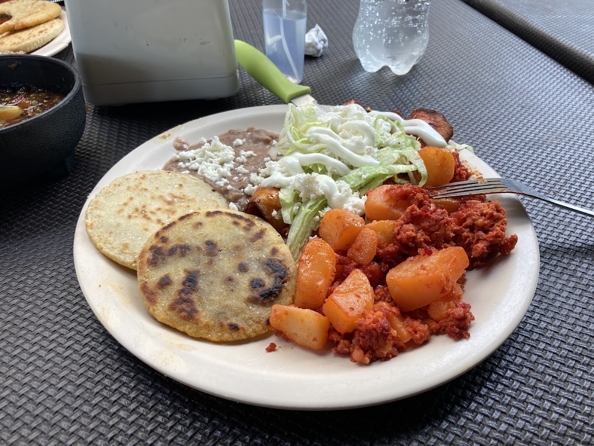 Comal antojitos mexicanos Photo 3
