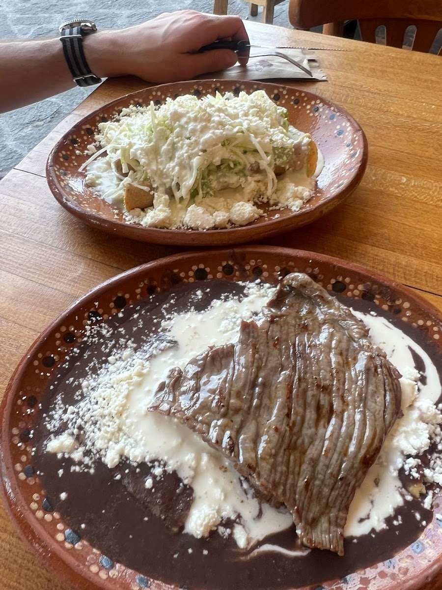 Currucucu Cocina Artesanal Mexicana Photo 6