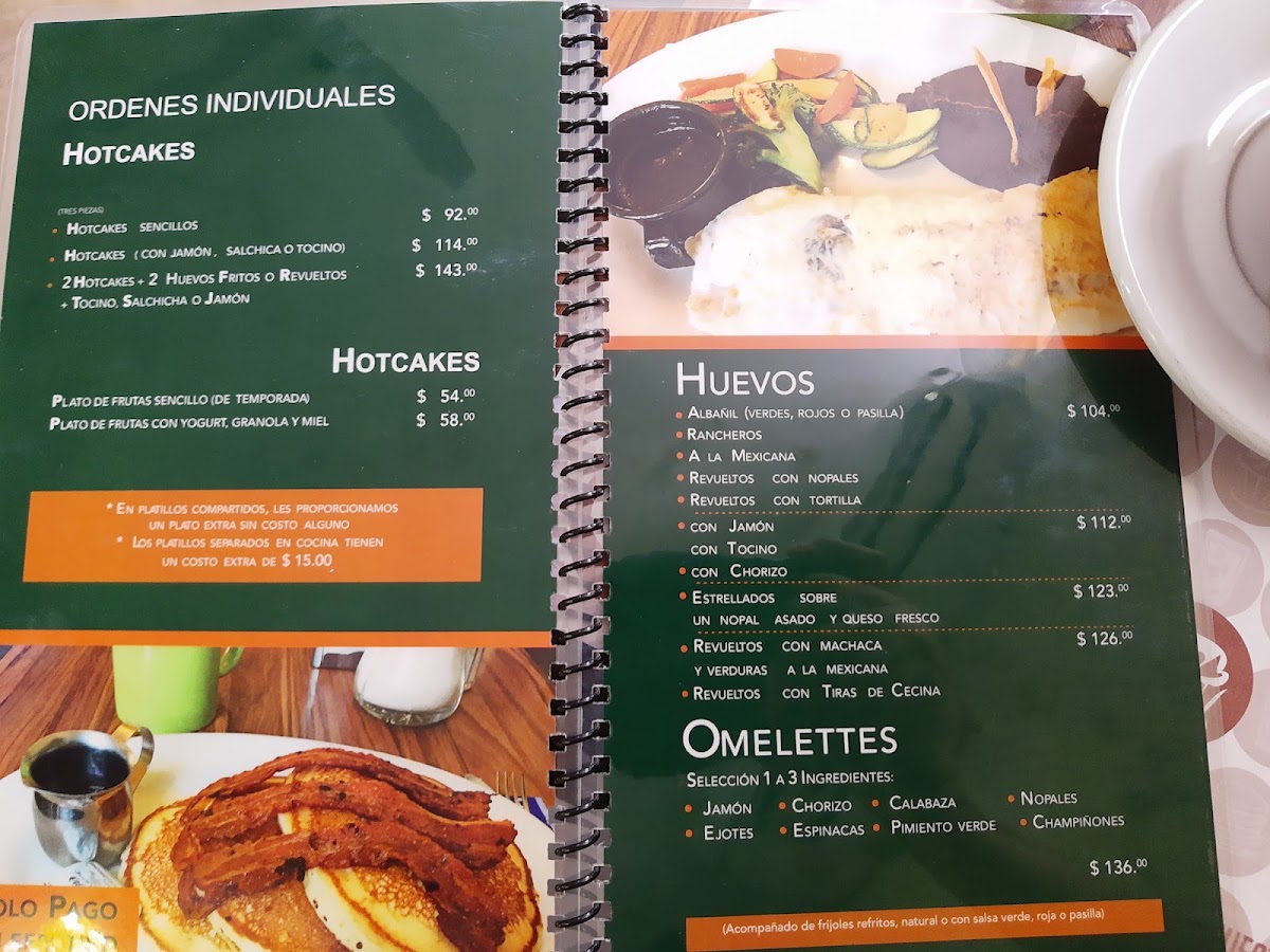 De Manana Almuerzos Menu Photo 6
