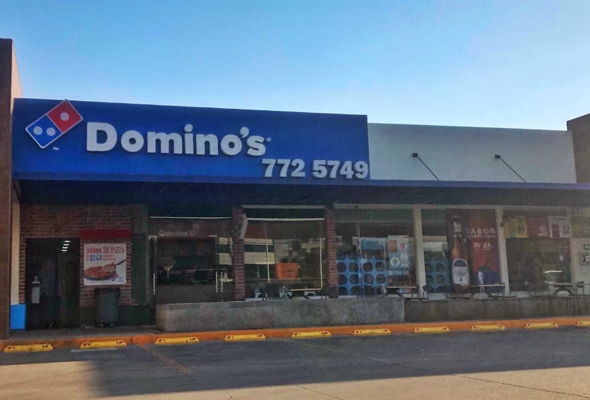 Domino's Boulevard Aeropuerto