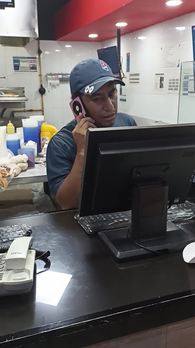 Domino's Boulevard Aeropuerto Photo 2