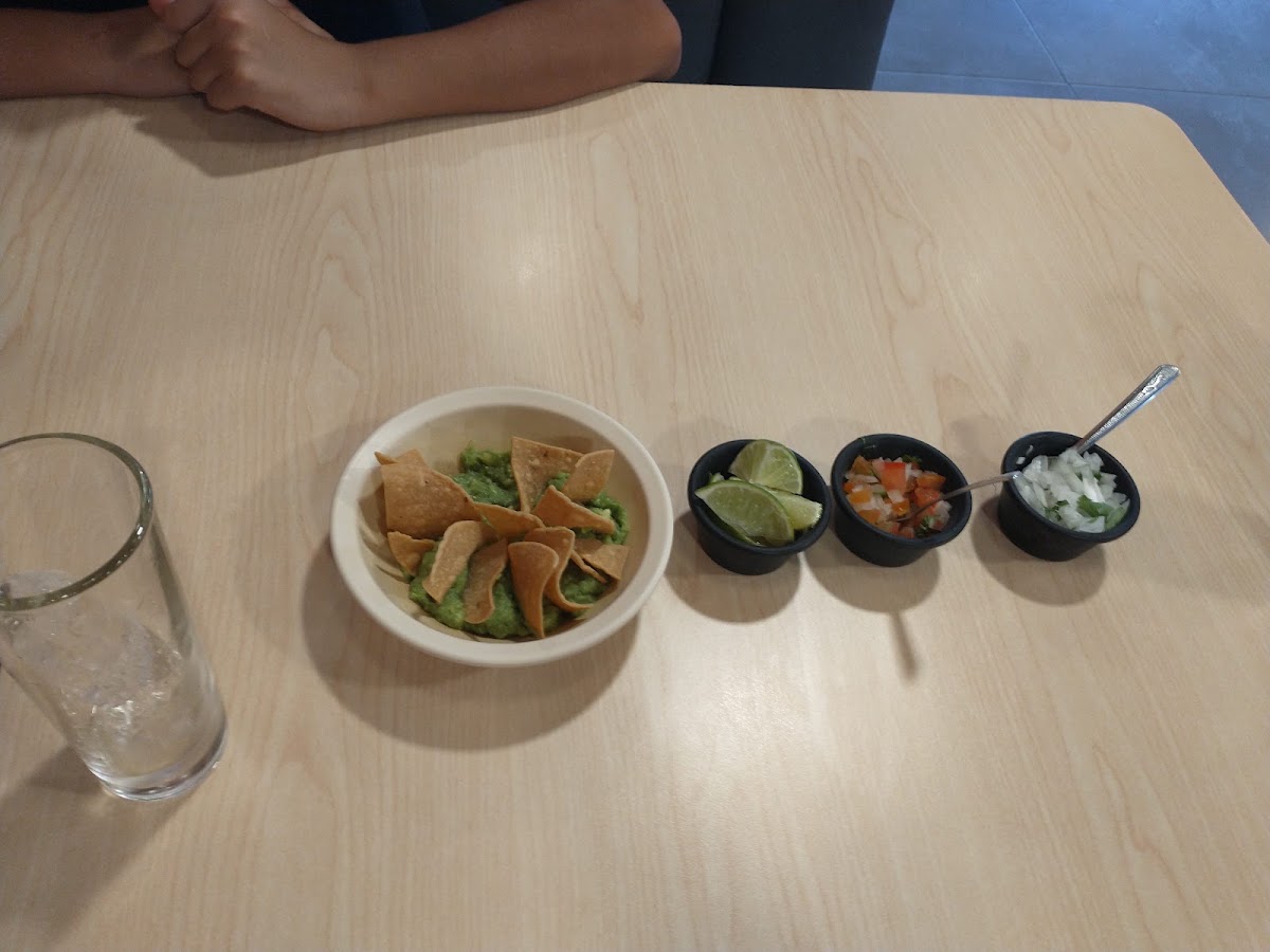 Domino's Puerto Real Photo 6