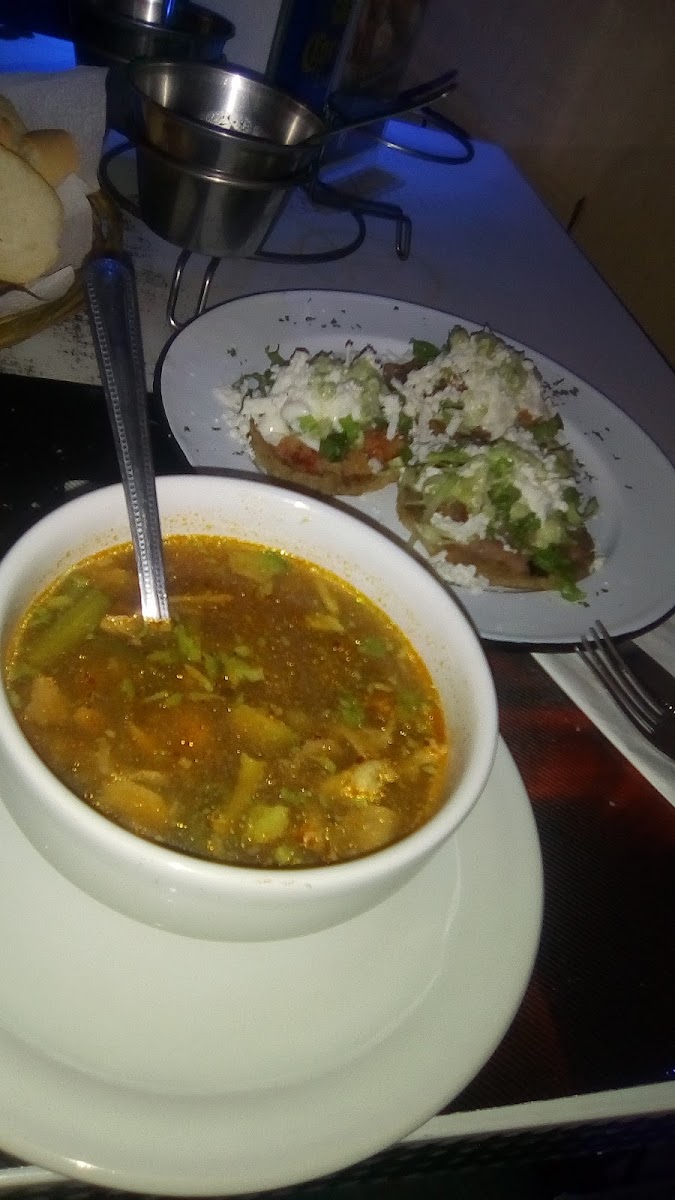 Eden Mx (Restaurante-Bar-Karaoke) Photo 9