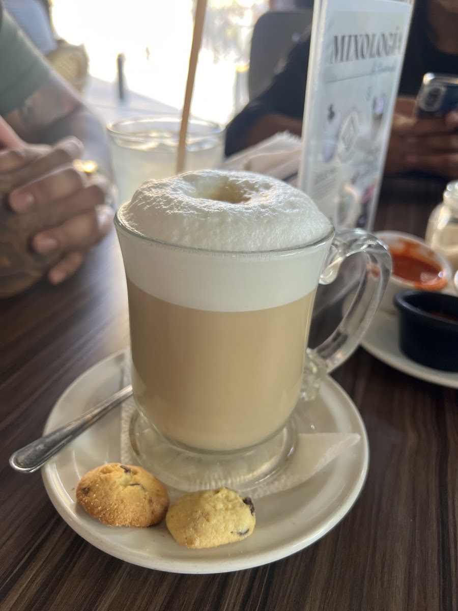 El Arte Restaurante/cafe Photo 6