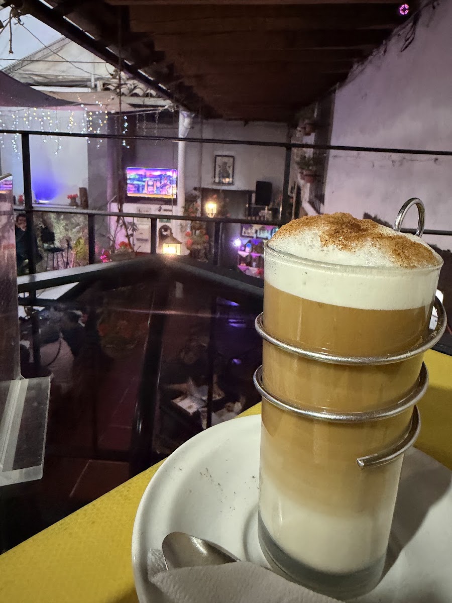 El Cafe Del Zaguan Photo 4