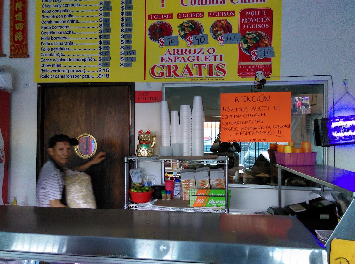 El Cantones Buffet Comida China Menu Photo 8