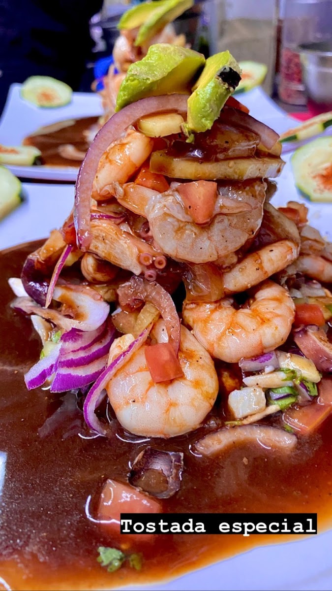 El Carretón mariscos Photo 7