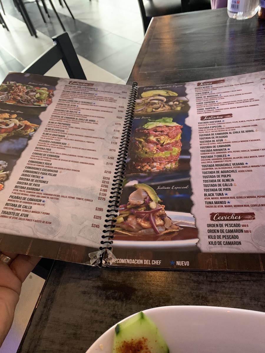 El Carretón mariscos Menu Photo 6
