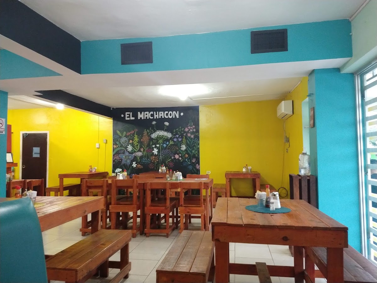 El Machacón