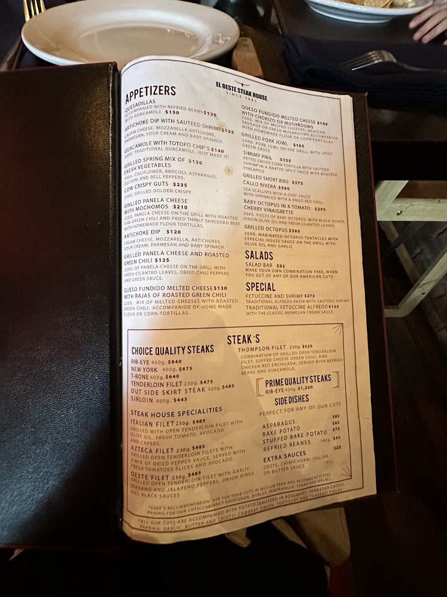 El Oeste Menu