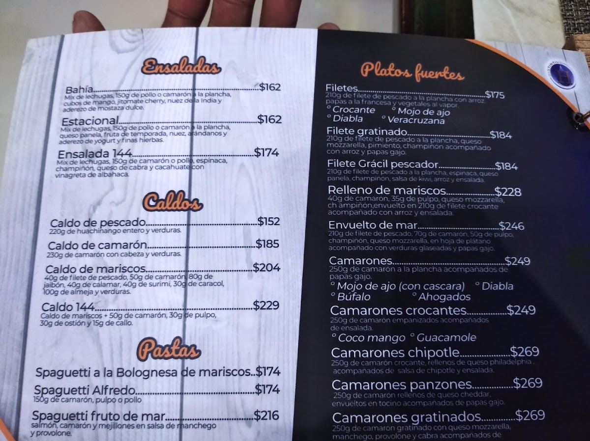 El Pescador 144 Menu Photo 6