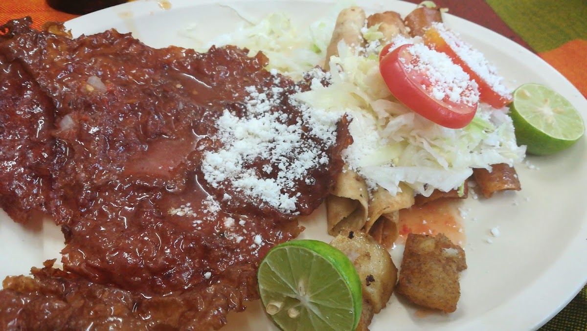 Enchiladas Y Carnitas La Estrella Photo 8