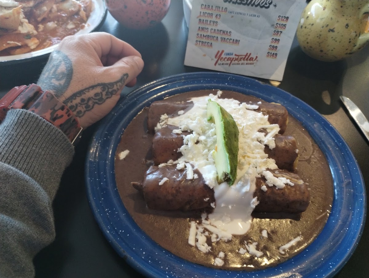 Fonda Yecapixtla Photo 3