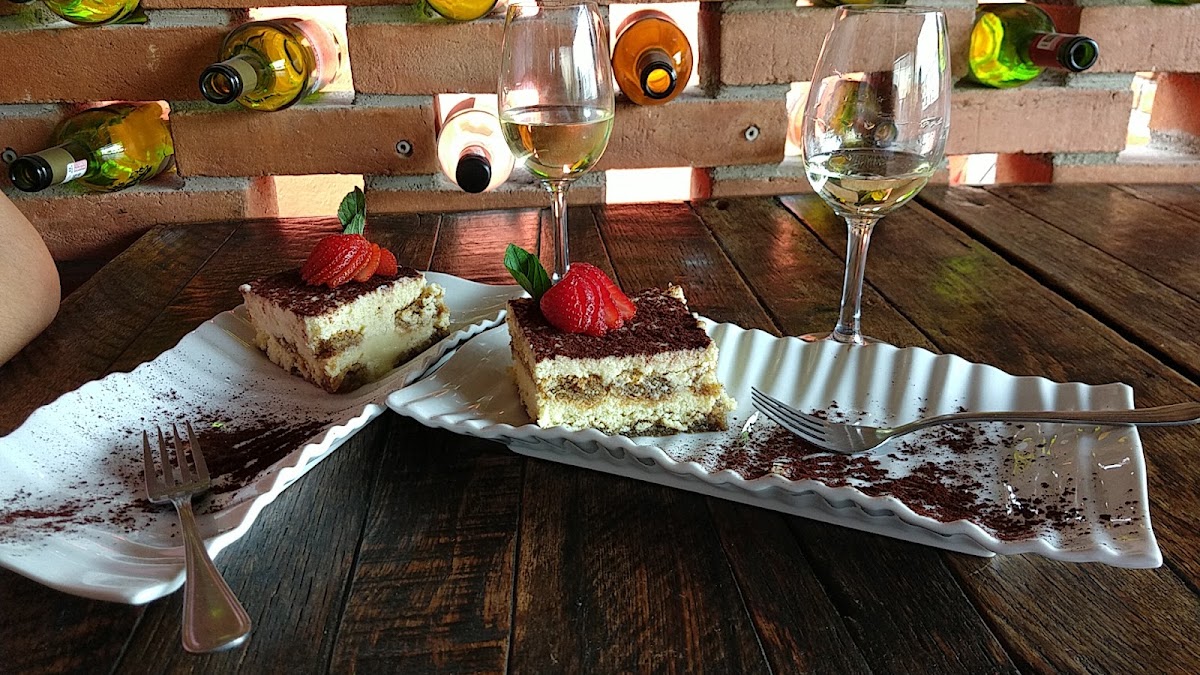 Francesco's Restaurante Italiano Y Pizza Photo 7