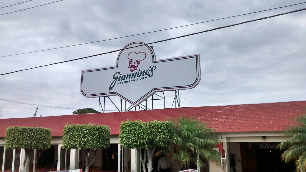 Giannino's Campestre