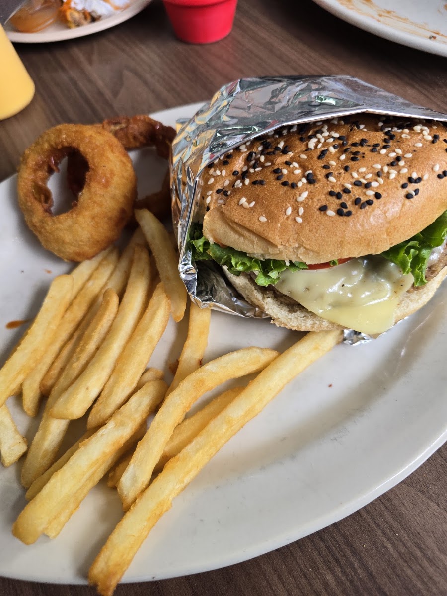 Hamburguesas Hm Plaza Inn Photo 3
