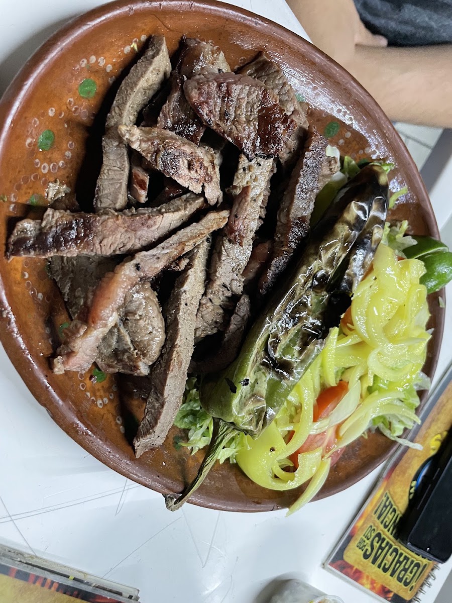 Hamburguesas Lucas Photo 5