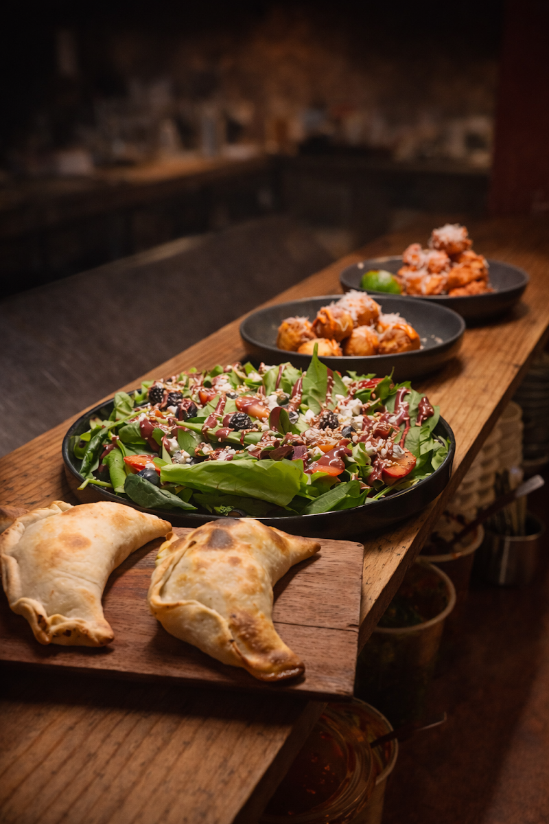 Hickory Morelia Photo 3