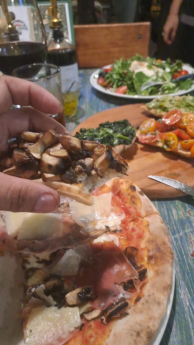 Il Calabrese Pizzeria Photo 2