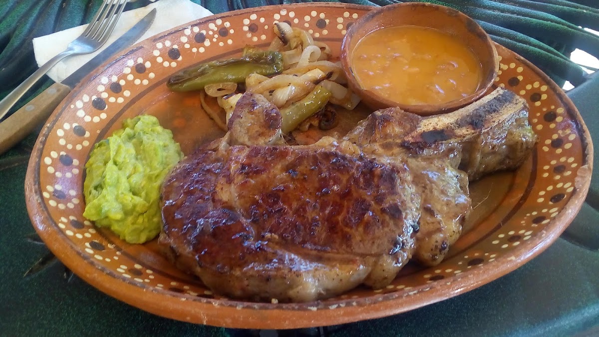Ivanhoe Restaurante Photo 8