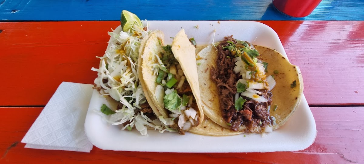 Johnny's Tacos De Cabeza Photo 5