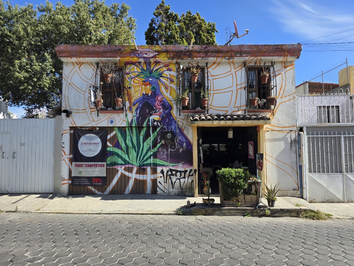 Koatlikue Pachamama