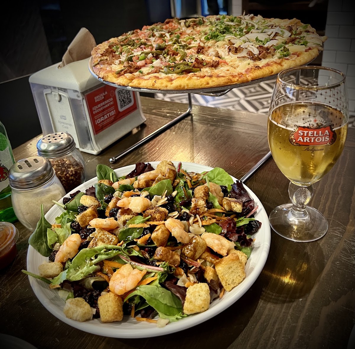 La Brujula Pizza Photo 3