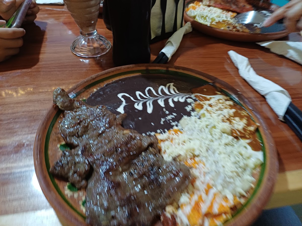 La Casa De Las Enchiladas Photo 3