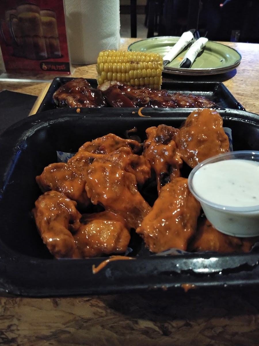 Las Alitas Photo 8