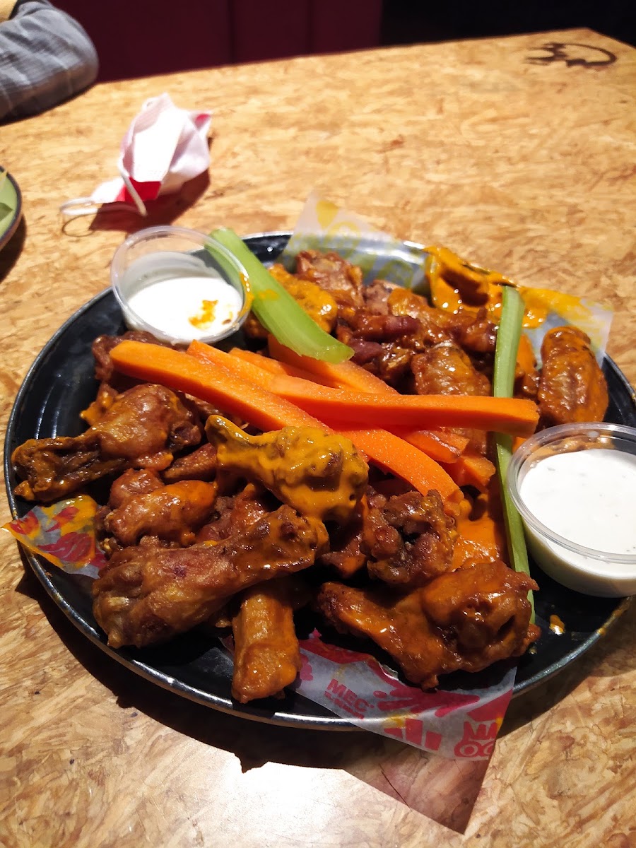 Las Alitas Photo 9