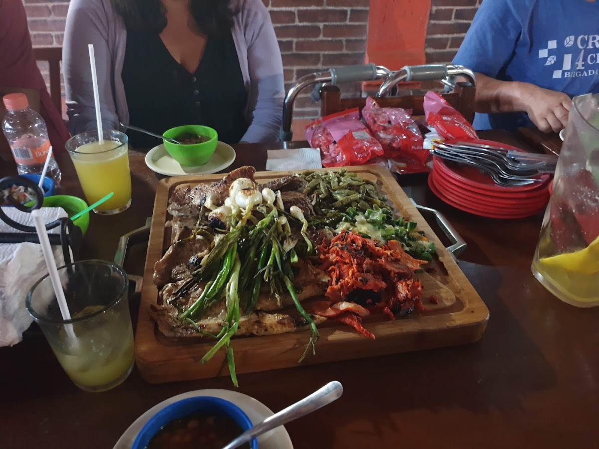 Las Brasas Del Bajio Photo 10