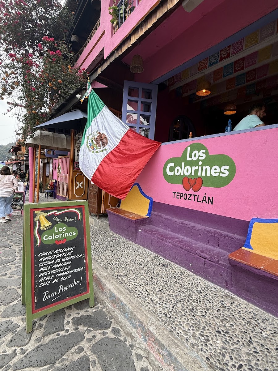 Los Colorines Photo 3