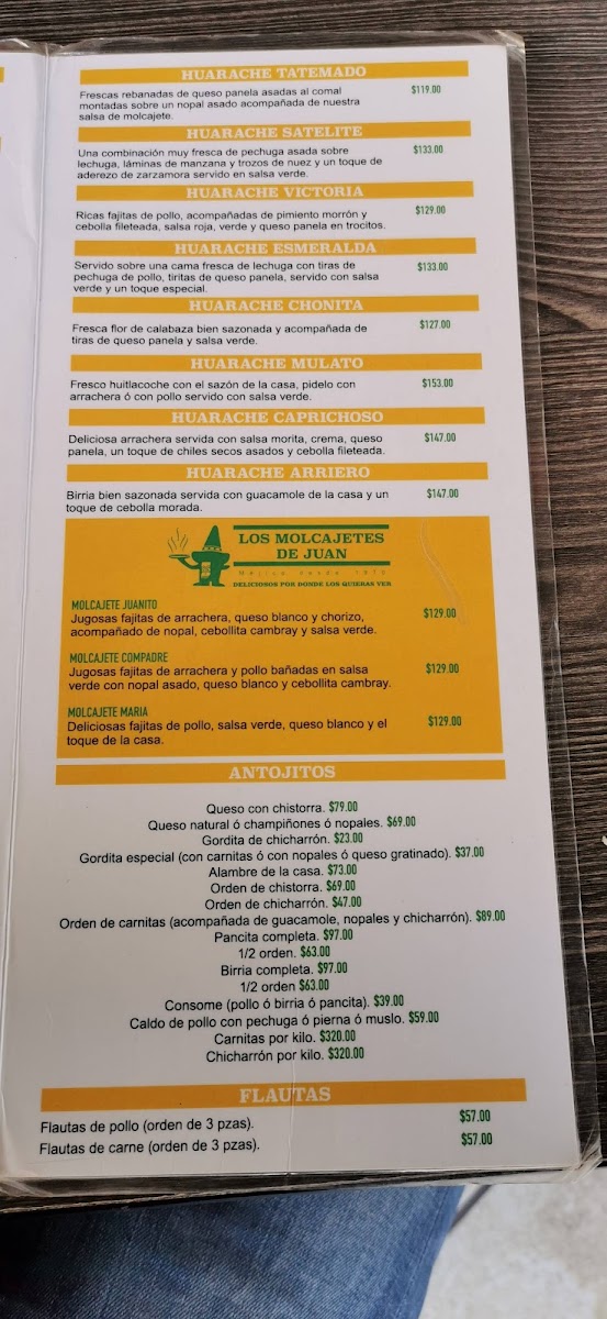 Los Huaraches de Juan Menu Photo 9