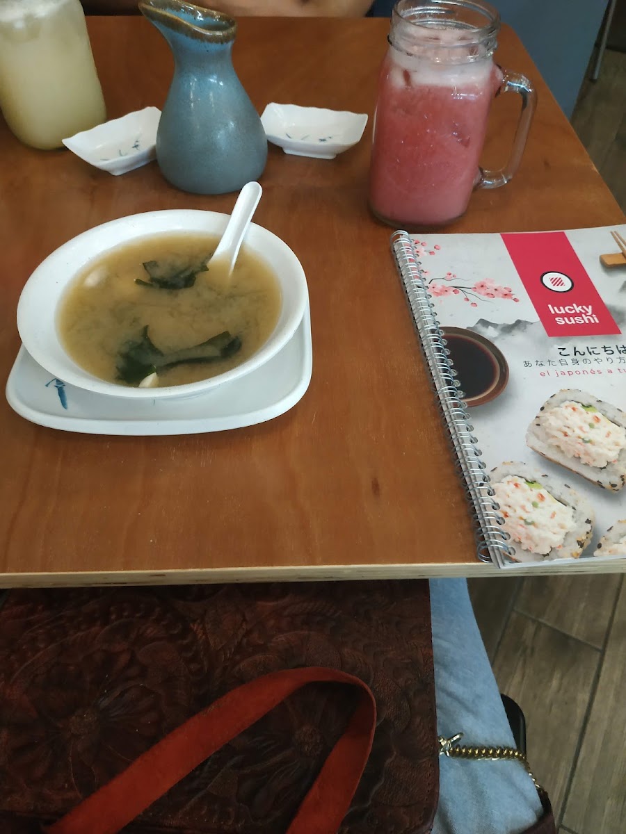 Lucky Sushi Photo 8